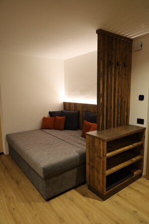 Interior - Apartment 'Schlern' with Mountain View, Private Terrace and Wi-Fi (Passua)