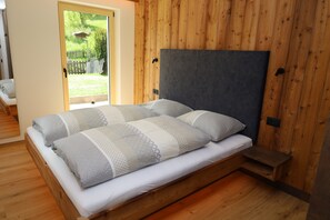 1 bedroom, WiFi, bed sheets - Apartment 'Seceda' with Mountain View, Private Terrace and Wi-Fi (Passua)