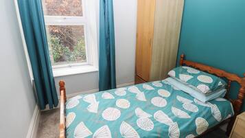 4 bedrooms, individually decorated, individually furnished, free WiFi