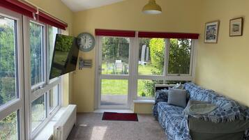 Cottage | Living area