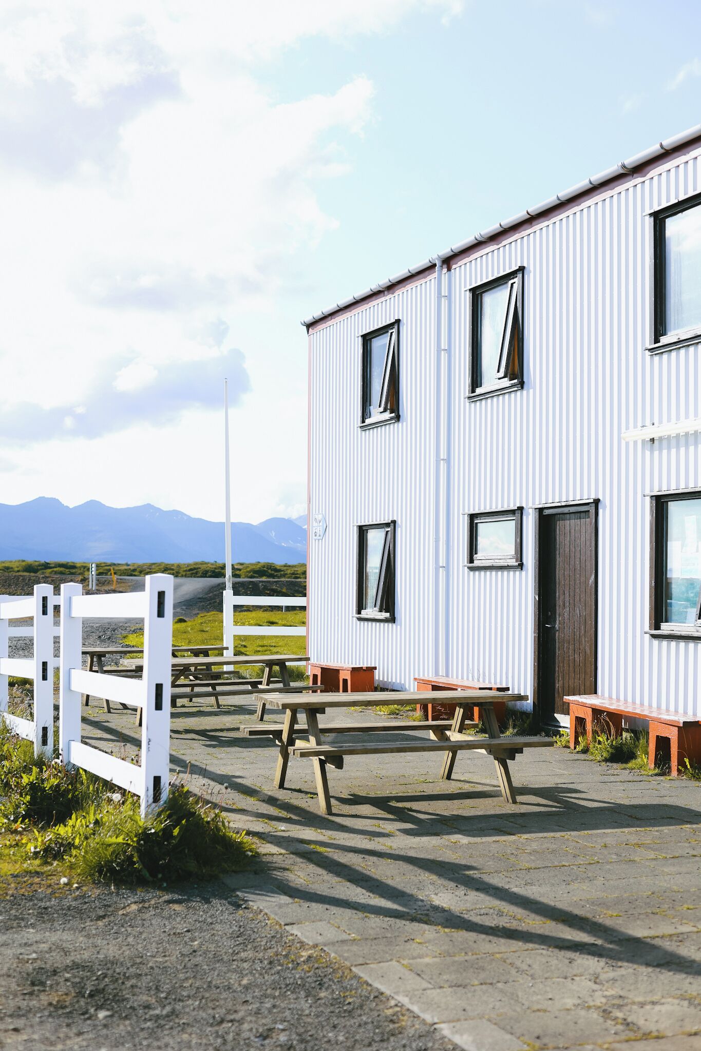 المنشأة من الخارج