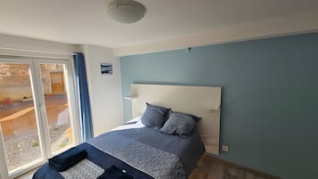 3 bedrooms, WiFi, bed sheets, wheelchair access