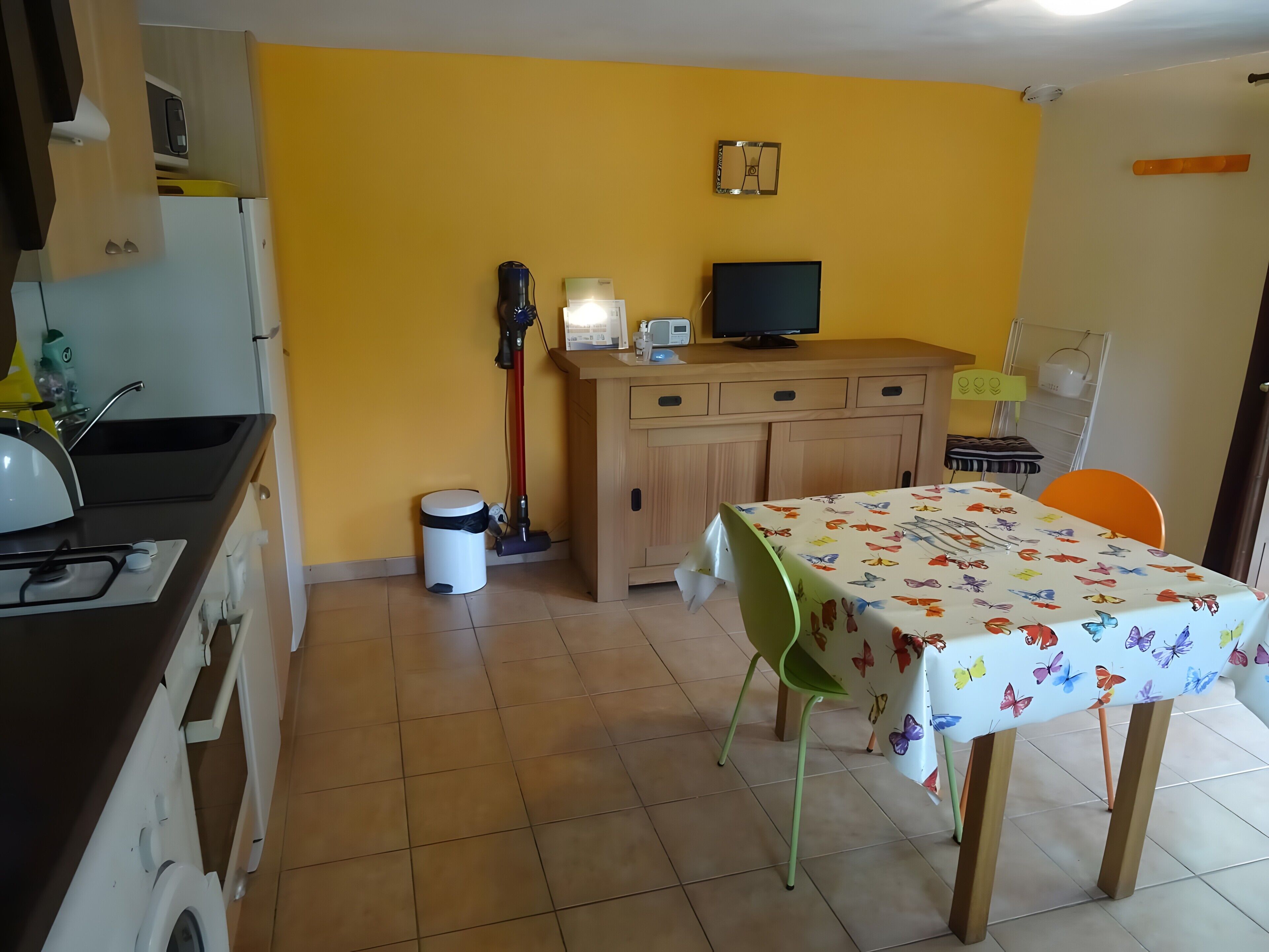 Refrigerador, microondas, horno, placa de cocina