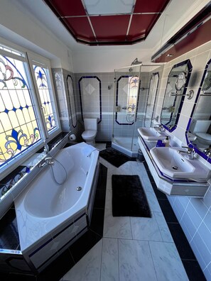 Unclassified image, 4 of 15, button - Double room Josefine with balcony (Kapfenstein)