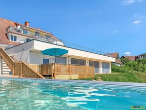 Immagine non classificata, 2 di 18, pulsante