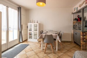 Dining - La Canotière - Close to the beach (Saint-Georges-d'Oléron)