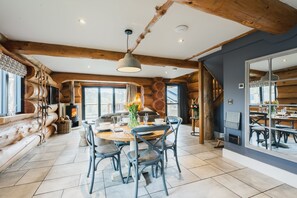 Dining - Apres Ski (Ilkley)