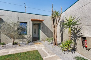 Exterior - Double Room Ua07 with Shared Pool, Wi-Fi and Air Conditioning (Palmeira)