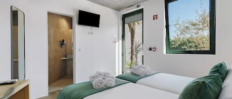 2 室のベッドルーム、WiFi、ベッドシーツ