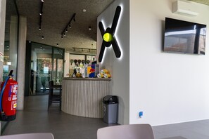 Lobby - 'Double Room Ua12' with Shared Pool, Wi-Fi and Air Conditioning (Palmeira)
