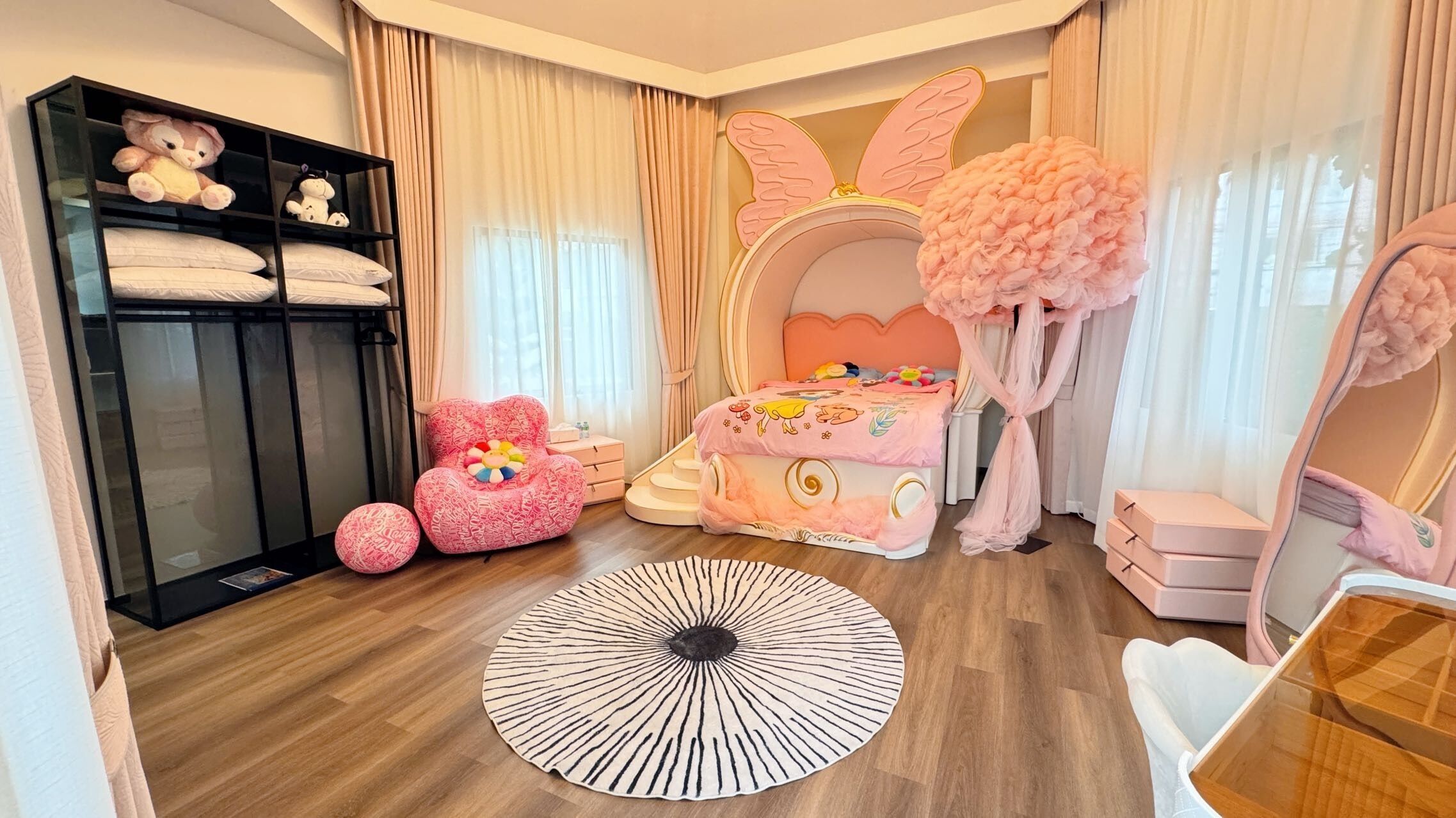 7 Schlafzimmer, Internetzugang, Bettwäsche