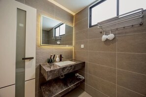 Uklassifisert bilde, 3 av 53, knapp