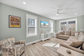 Smart TV - Nestled Inn by Seaside Vacations & Sales (Chincoteague Island)
