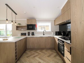 Private kitchen - Tulip (Leominster)