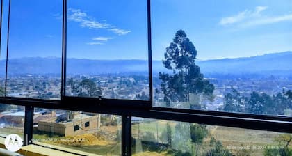 Apartment of 120m2, with 3 bedrooms, 1 living room, 1 kitchen, and 2 private bathrooms.