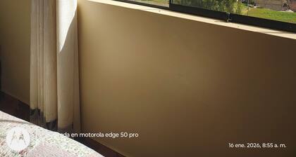 Apartment of 120m2, with 3 bedrooms, 1 living room, 1 kitchen, and 2 private bathrooms.