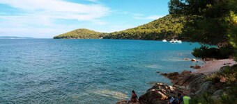 Franov Butique Residence