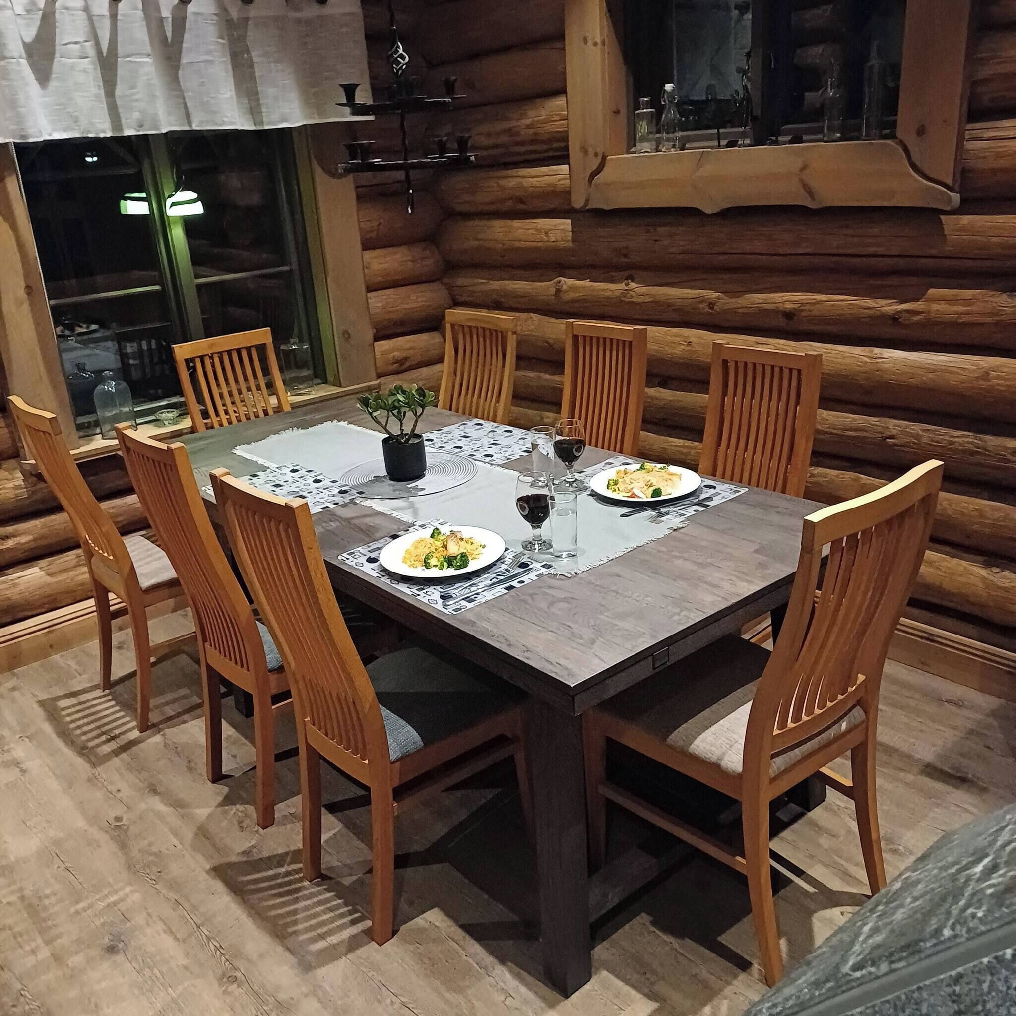 Cabin, 4 Bedrooms, Balcony, Garden View | Dining room