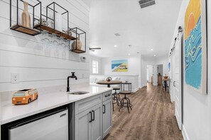 Interior - Latitude! New! 8 Bed! Beach! (Destin)