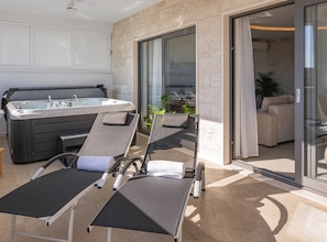 Apartamento (Two Bedroom Apartment) | Piscina interna