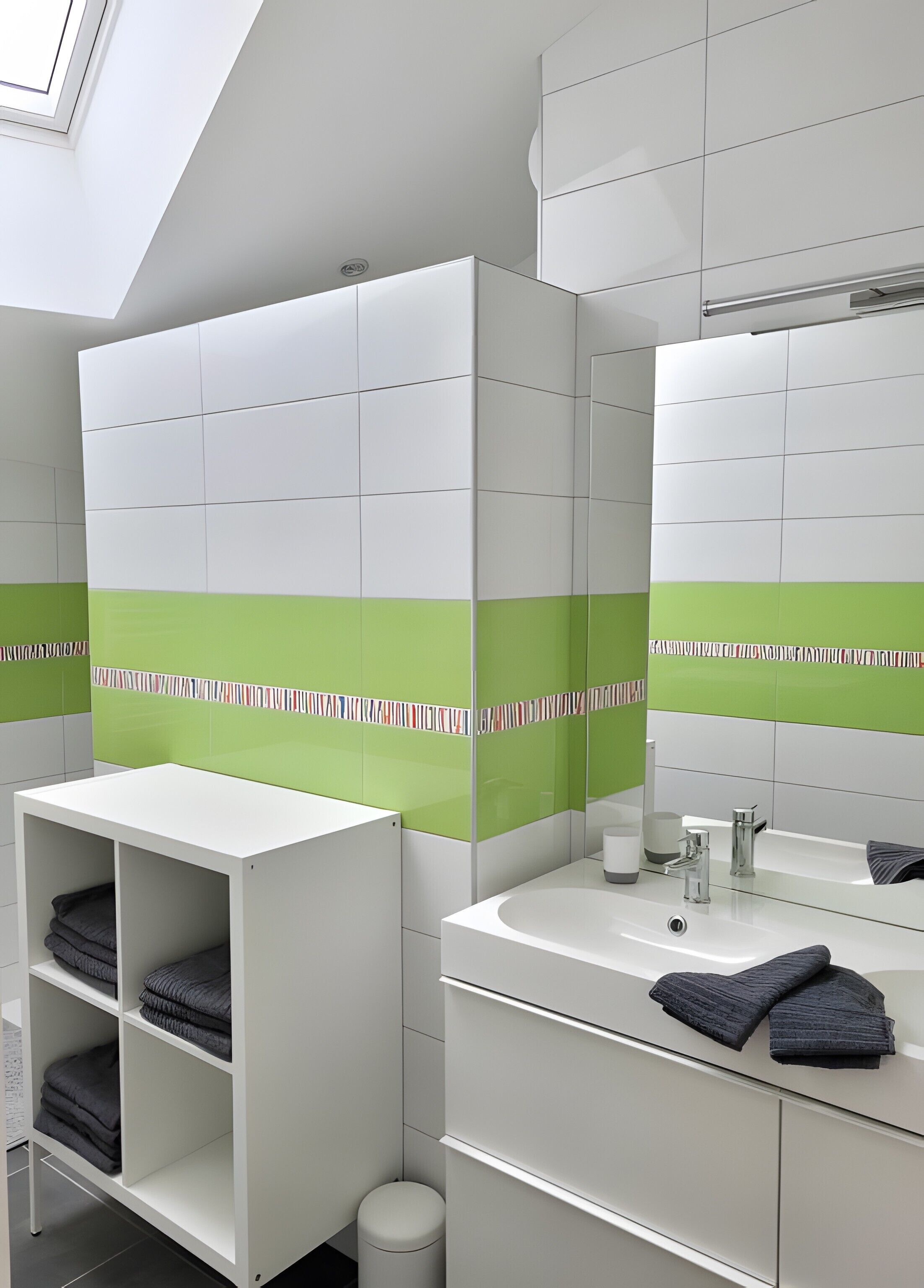 Een douche, een haardroger, handdoeken