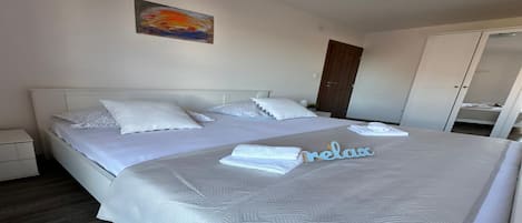 2 bedrooms, free WiFi