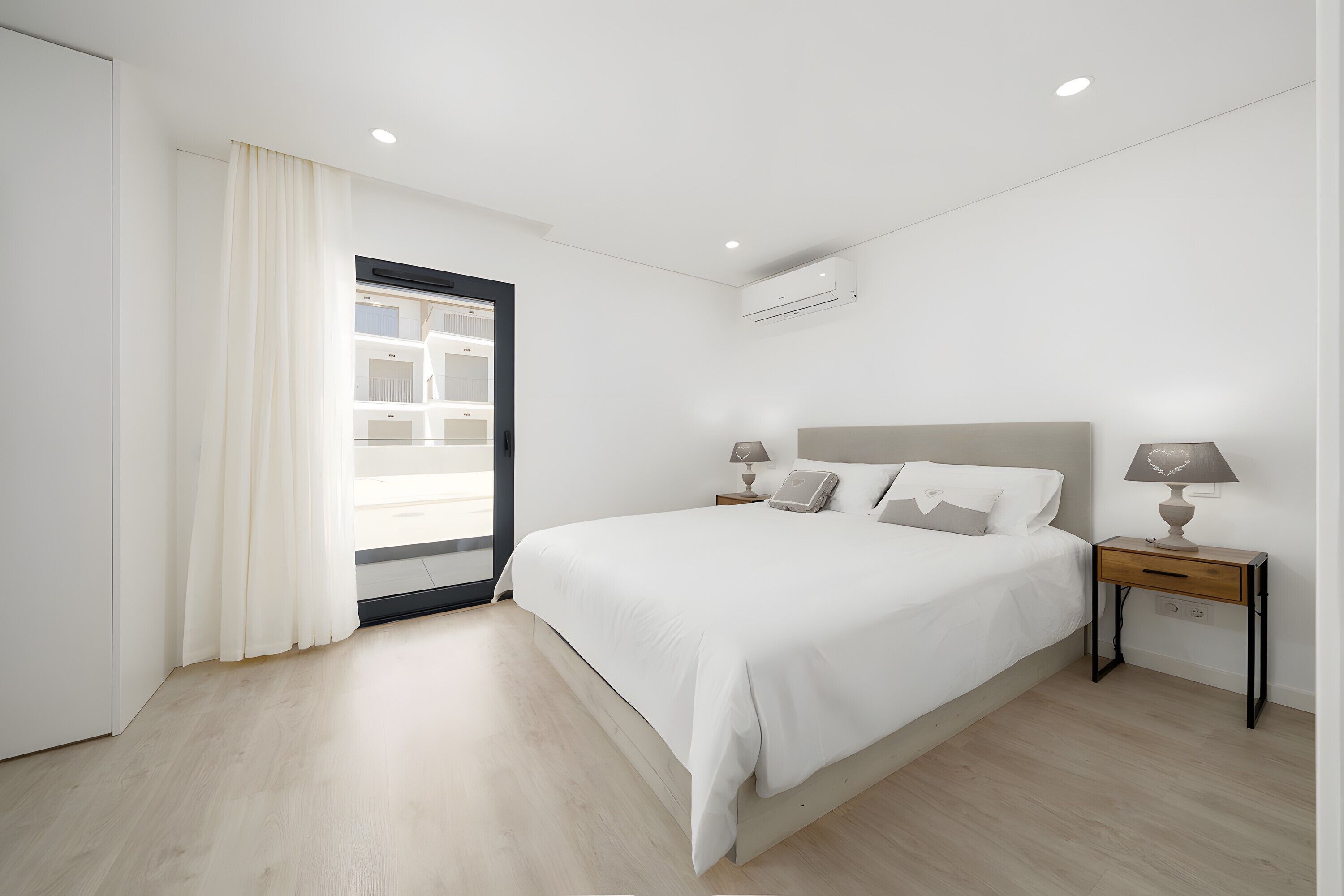 Fer et planche à repasser, Wi-Fi, draps fournis