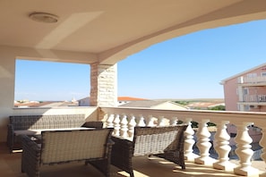 Property grounds - Beautiful Apartment Bodulo 5 (Povljana)