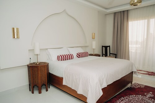 theban hills hotel luxor