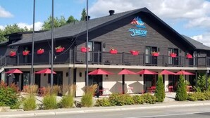 Unclassified image, 2 of 19, button - Hotel Spa le Suisse  (Saint-Donat-de-Montcalm)