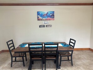 Dining - Bay Nassau
SPACIOUS escape to quiet, getaway in Yamacraw Beach, Nassau, Bahamas (Nassau)