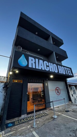 Front of property - RIACHO HOTEL (Brasília)