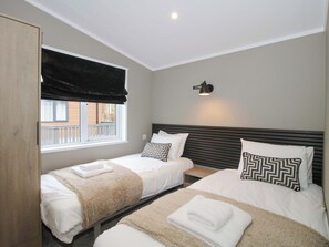 2 bedrooms, individually decorated, individually furnished