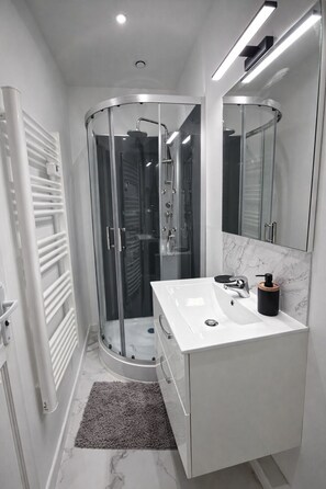 Nicht klassifiziertes Bild, 3 von 12, Schaltfläche