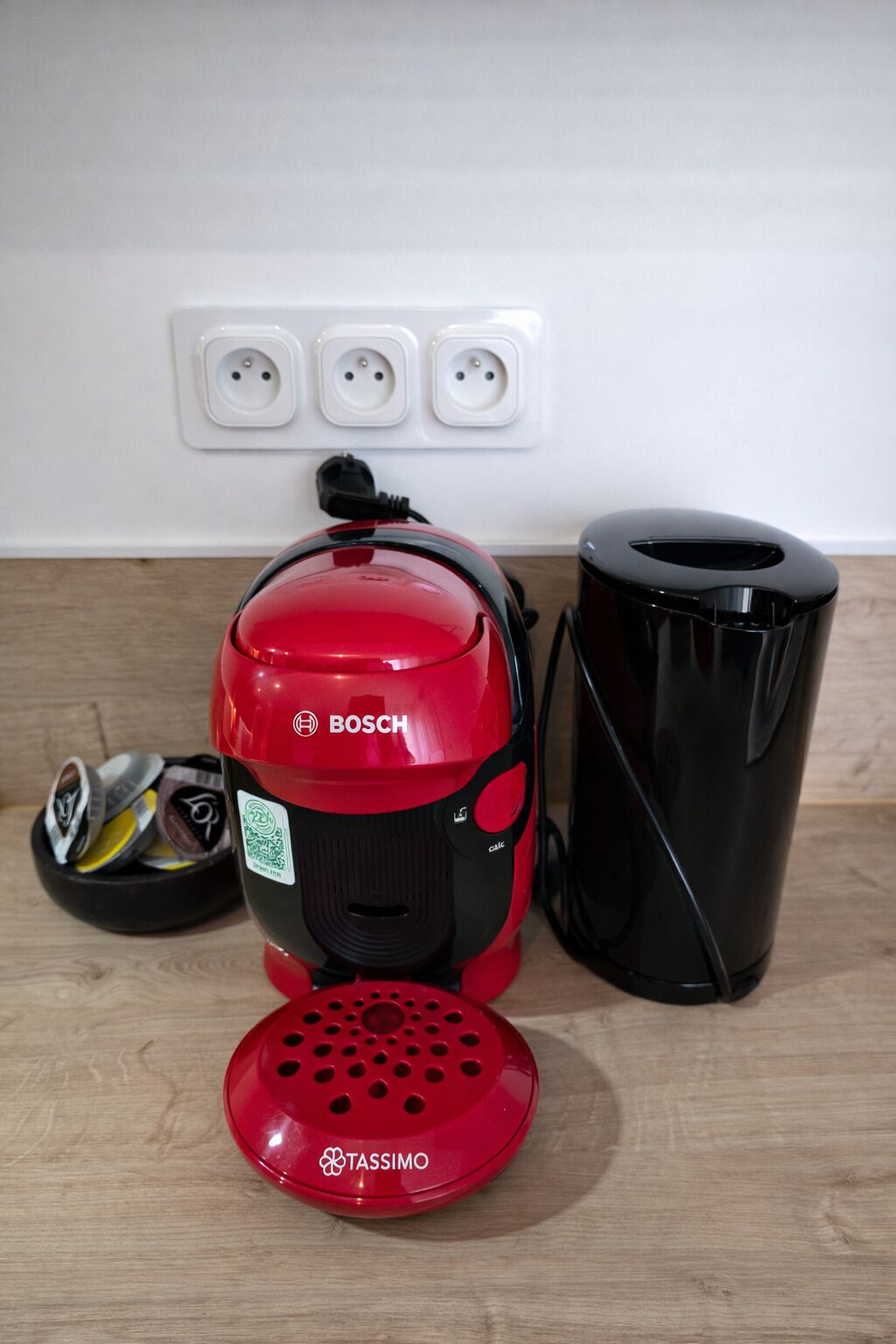 Kaffee und/oder Kaffeemaschine