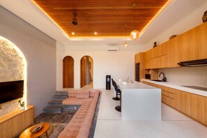 TV - Luxe 1BR Oasis - Minutes from Canggu (Mengwi)