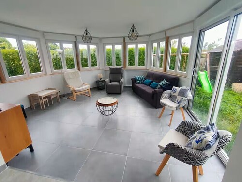 Charming house in a quiet location, in the center of town, less than 800 m from the beach and all amenities