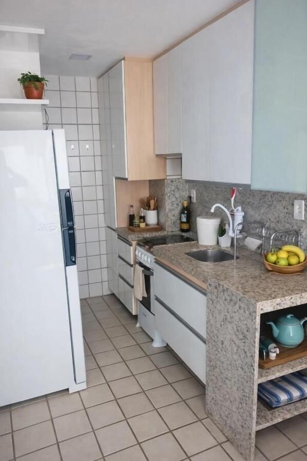 Private kitchen - flat duplex sea tower (Maceió)