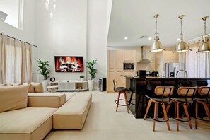 TV, fireplace - Luxury 03 Beds/ Close Disney At Magic Village (Kissimmee)