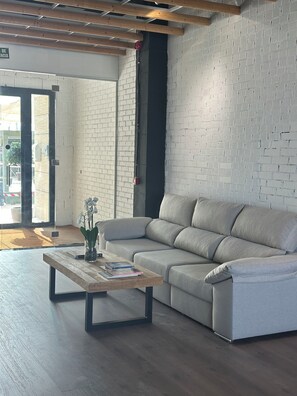 บริเวณนั่งเล่น