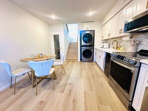 Fridge, microwave, oven, coffee/tea maker