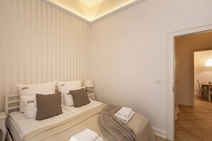 Deluxe Διαμέρισμα, 2 Υπνοδωμάτια | Μοναδική διακόσμηση, μοναδική επίπλωση, δωρεάν Wi-Fi, κλινοσκεπάσματα 