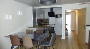 Dining - Apartment 'Les Gemaux 2' in Villard-de-Lans, 6 Guests, 1 Main Bedroom and Cabin Room (Villard-de-Lans)