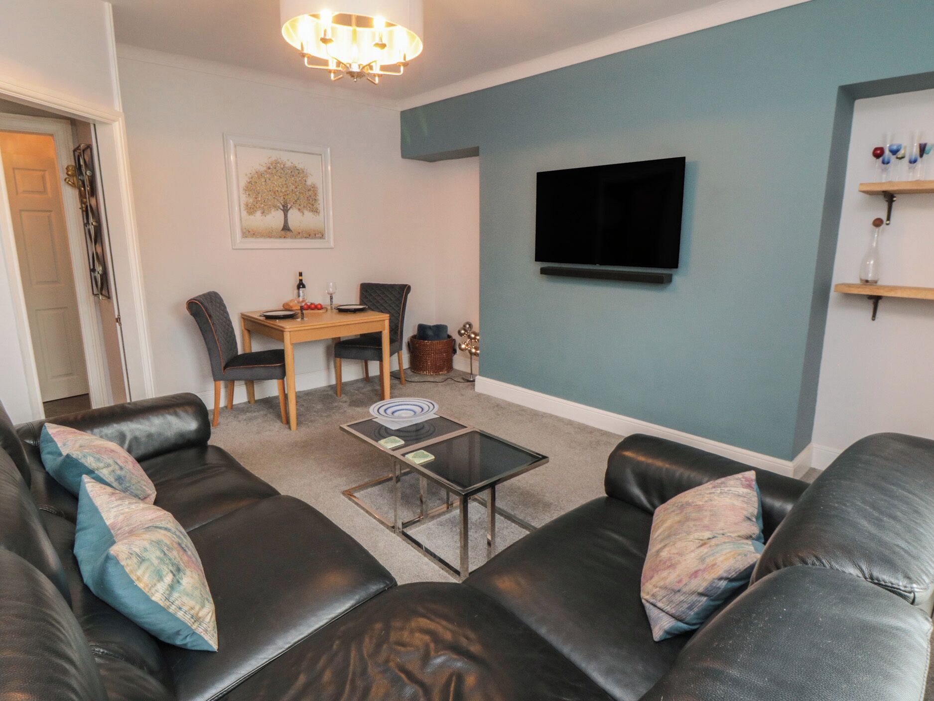 Cottage | Living area
