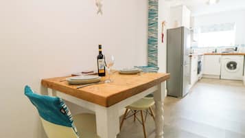 Cottage | Dining