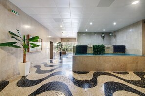 Spa - Holiday Home 'Vilamoura - Tália Sea and Sun' with Shared Pool, Wi-Fi & Air Conditioning (Quarteira)