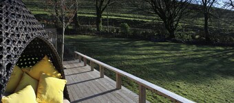 Cosy Annex for 2, Continental Breakfast daily, HotTub, WiFi, Heating