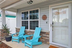 Exterior detail - 3BR Walk to Pier Park Jun 14–17 & Jul 13–31 (Panama City Beach)