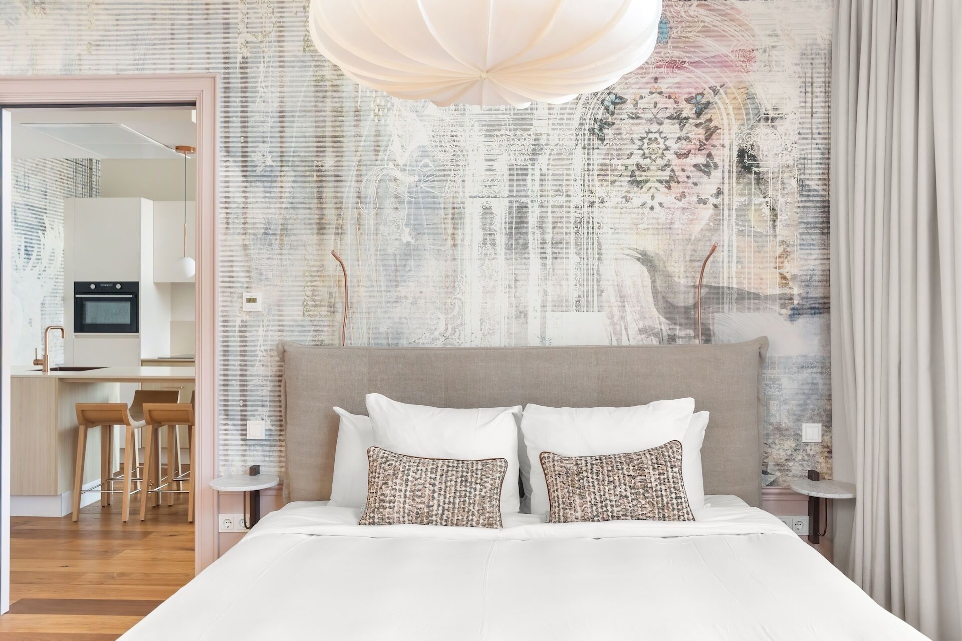 In-room safe, free WiFi