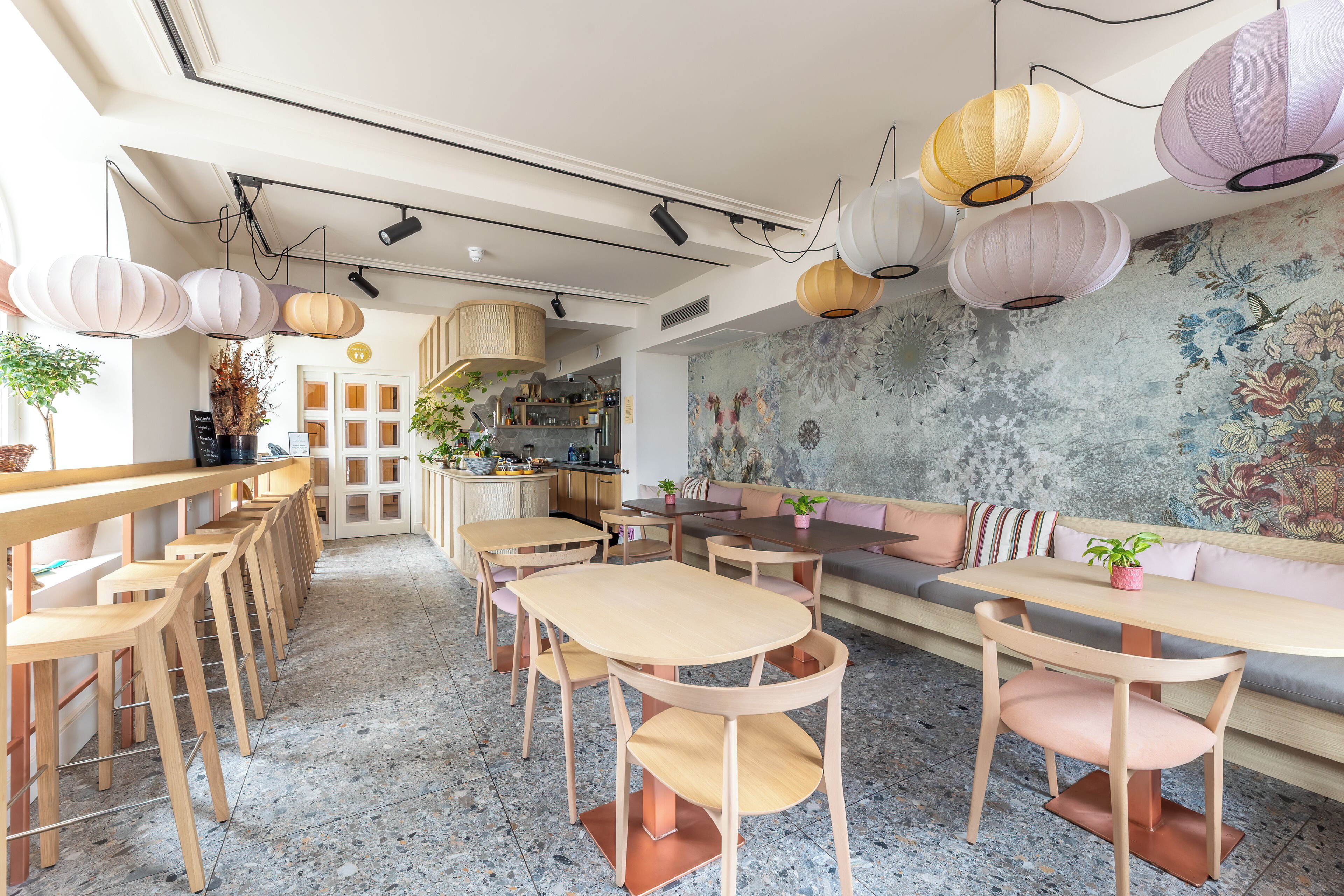 Tägliches einheimisches Frühstück (25 EUR pro Person)